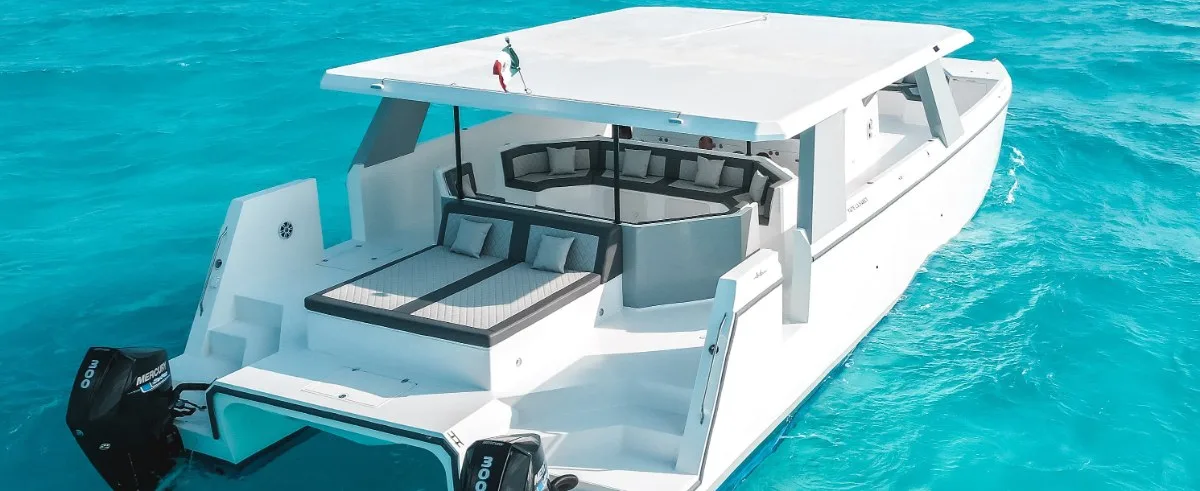 Mr C Catamaran  — Yate de lujo en Cancún disponible para renta